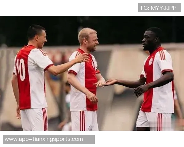 阿贾克斯欧冠前两轮全败创12赛季以来新低球队状态堪忧 阿贾克斯欧冠前两轮全败创12赛季以来新低球队状态堪忧