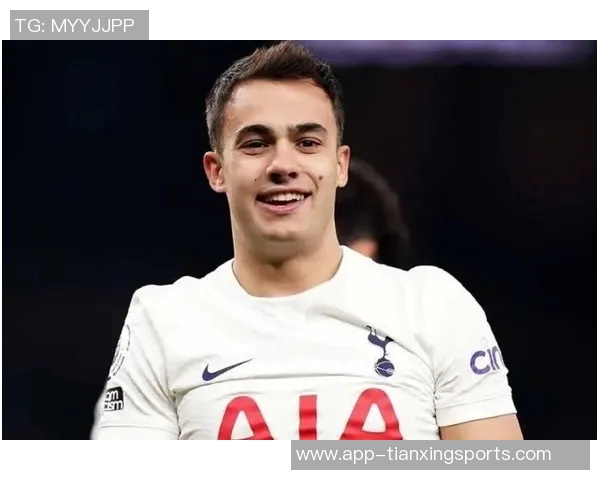 雷吉隆自由转会迈阿密国际谈判顺利预计签约在即 雷吉隆自由转会迈阿密国际谈判顺利预计签约在即