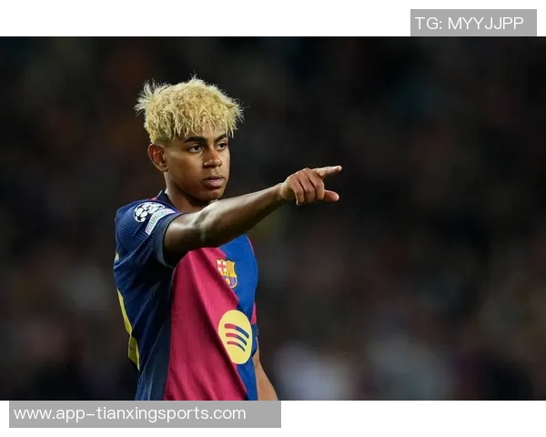 巴萨对阵巴黎名单公布亚马尔佩德里领衔巴尔德复出什琴斯尼在列 巴萨对阵巴黎名单公布亚马尔佩德里领衔巴尔德复出什琴斯尼在列