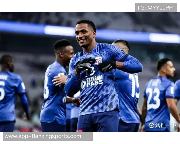 多夫比克点球失误连连苏莱替罚仍遭扑救无缘帽子戏法 多夫比克点球失误连连苏莱替罚仍遭扑救无缘帽子戏法