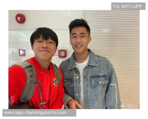 梅州队凭借茹子楠远射小角度破门暂时领先海牛队 梅州队凭借茹子楠远射小角度破门暂时领先海牛队