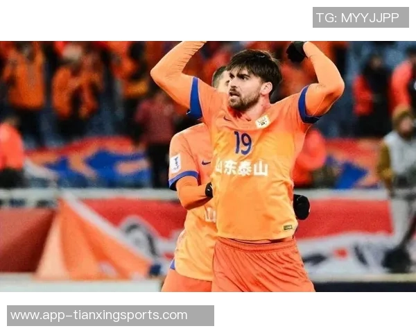 泰山中卫洛佩斯全场表现低迷对抗与争顶数据惨淡引发关注 泰山中卫洛佩斯全场表现低迷对抗与争顶数据惨淡引发关注