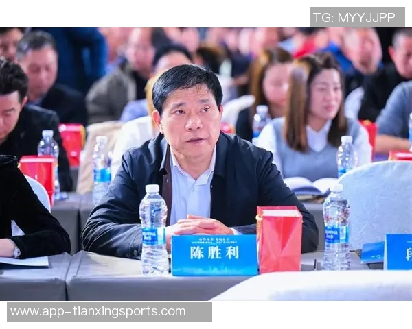 张源亲自送别塞蒂恩期待未来继续交流与指导 张源亲自送别塞蒂恩期待未来继续交流与指导