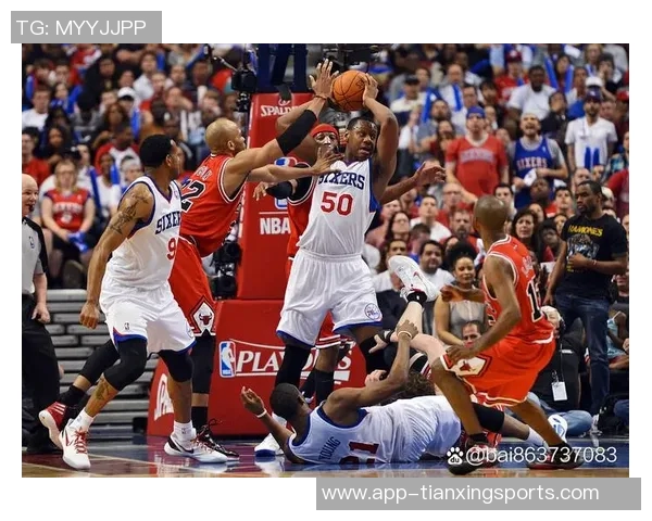 卡梅隆约翰逊首节三分球失准仅得1分2板2助状态堪忧 卡梅隆约翰逊首节三分球失准仅得1分2板2助状态堪忧