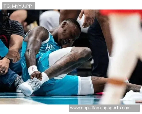 检方本可让罗齐尔自首却选择游街羞辱球员引发争议 检方本可让罗齐尔自首却选择游街羞辱球员引发争议