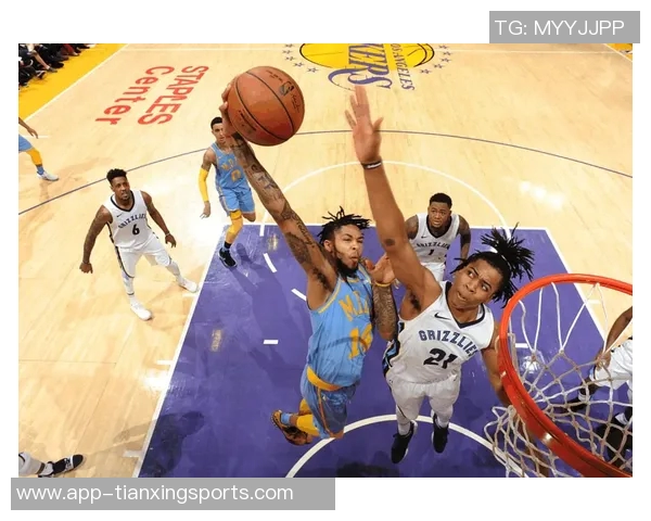 南斯表现起伏10投仅中2罚球稳健贡献11分并抢下5个前板与3次抢断 南斯表现起伏10投仅中2罚球稳健贡献11分并抢下5个前板与3次抢断