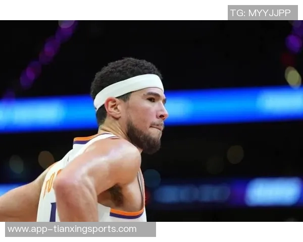 太阳逆转篮网第三节大爆发布克单节狂砍12分助力球队反超17分 太阳逆转篮网第三节大爆发布克单节狂砍12分助力球队反超17分