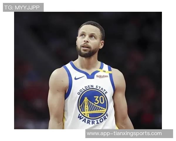勇士新星因膝伤缺阵但攻防兼备助库里反弹成关键角色